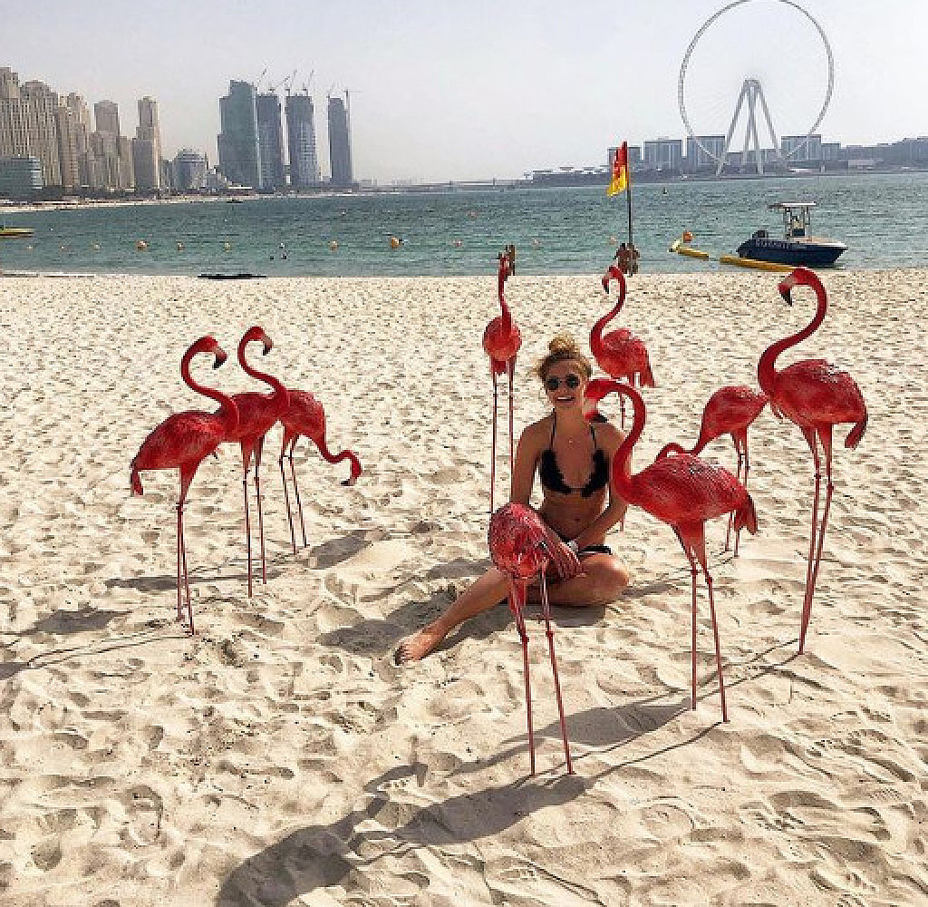 Bikini News Daily - German Olympic freestyle skier Lea Bouard taking a break