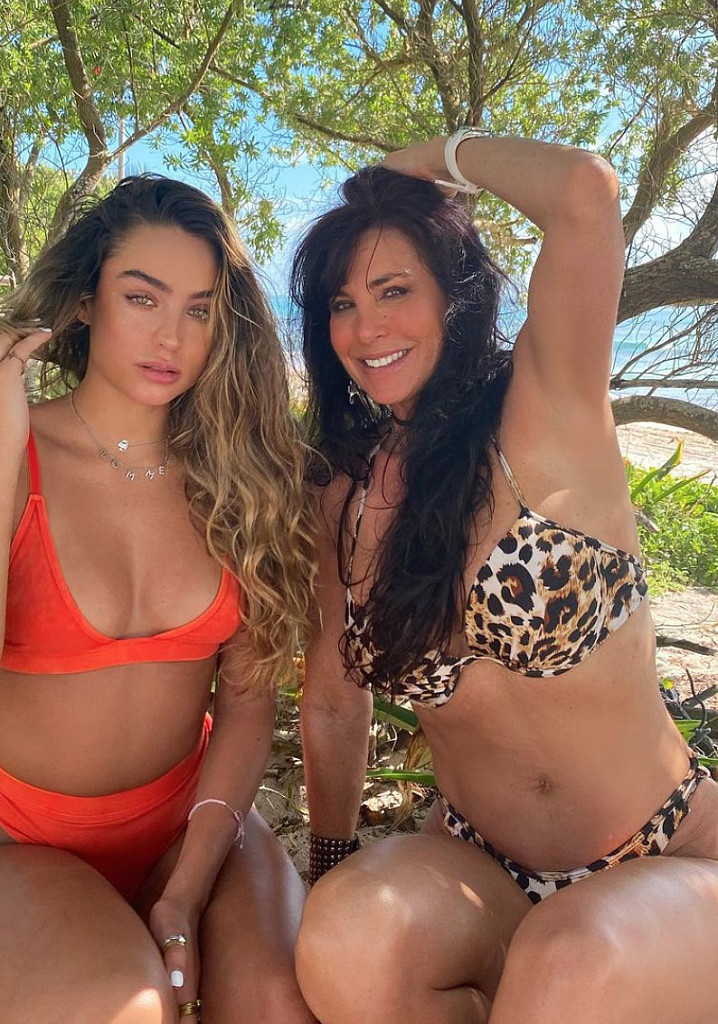 Sommer Ray is celebrating her mom in a bikini photoshoot.