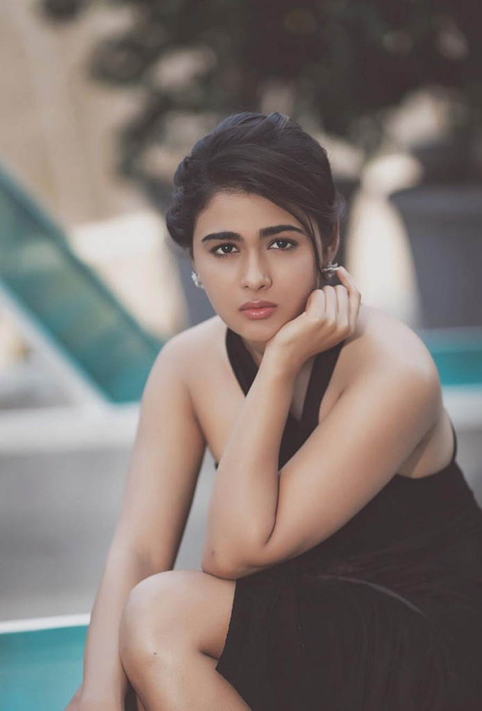 Bikini News Daily Actress Shalini Pandey Gets Trolled Massively For