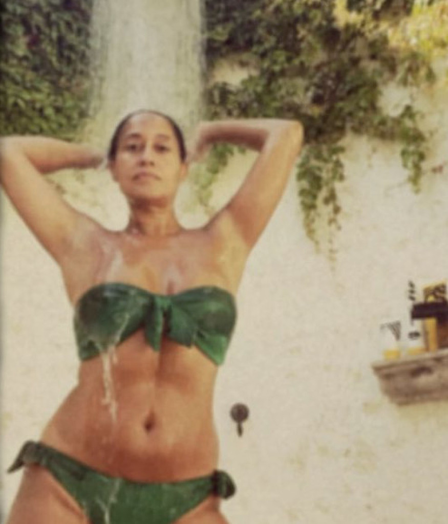 Tracee Ellis Ross sure knows how to cool off in the heat.