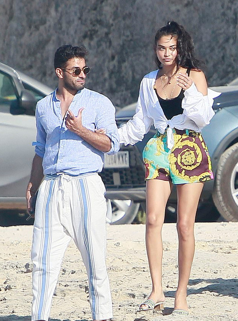 Bikini News Daily - Shanina Shaik spent a day on board a yacht with a